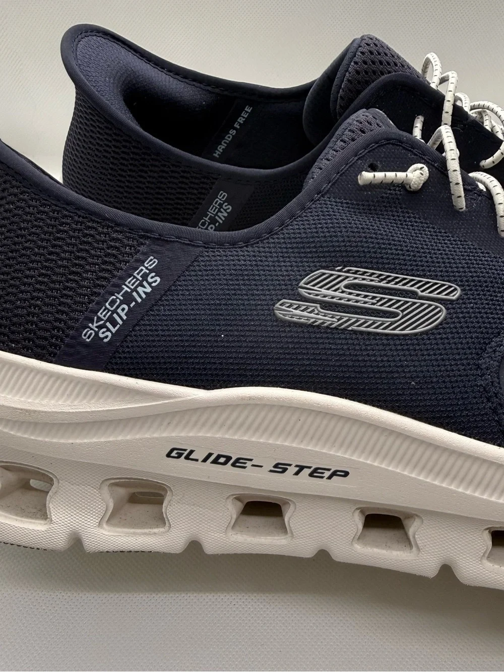 Skechers Men’s Glide-Step Slip-In Sneakers - Navy & White